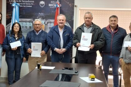 Reunión en Casa del Senado