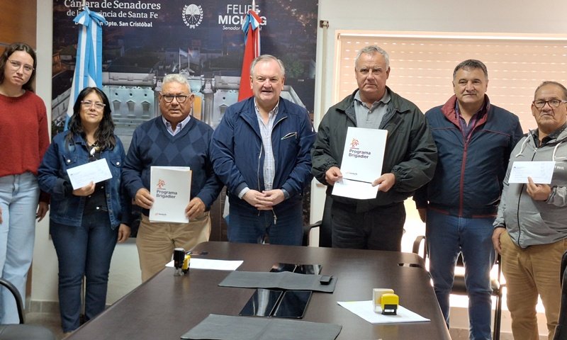 Reunión en Casa del Senado