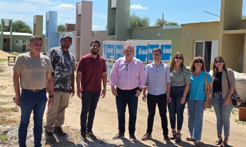 Felipe Michlig y Marcelo González reunión Hospital de Ceres y obras en marcha