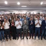 Felipe Michlig junto a Maximiliano Pullaro y Leo Chiarella en la apertura del Encuentro Nacional de Intendentes Radicales