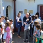 Felipe Michlig entregando aportes a clubes de San Cristóbal en el Racing Lawn Tennis Club