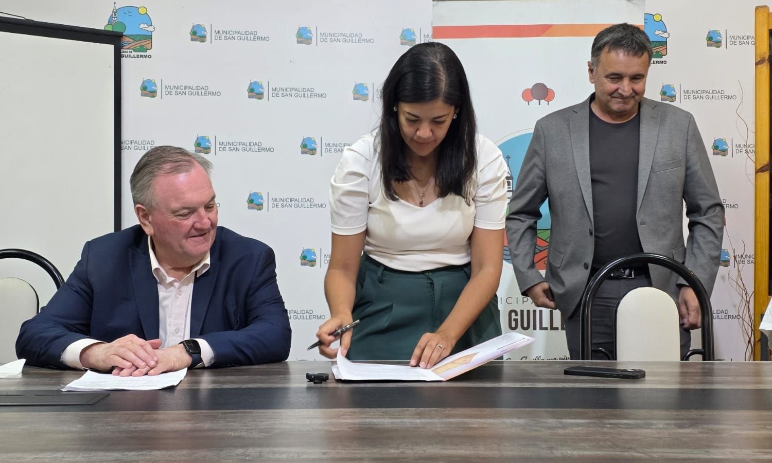 Obra de pavimento urbano en calle San Lorenzo de San Guillermo financiada con aporte provincial