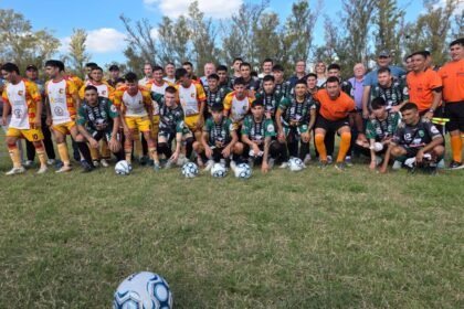 Senador Felipe Michlig y diputado Marcelo González junto a directivos de la Asociación Deportiva Juniors Club en Suardi