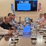 Senador Felipe Michlig en la reunión de la Comisión Evaluadora del Programa Alentar en Casa de Gobierno