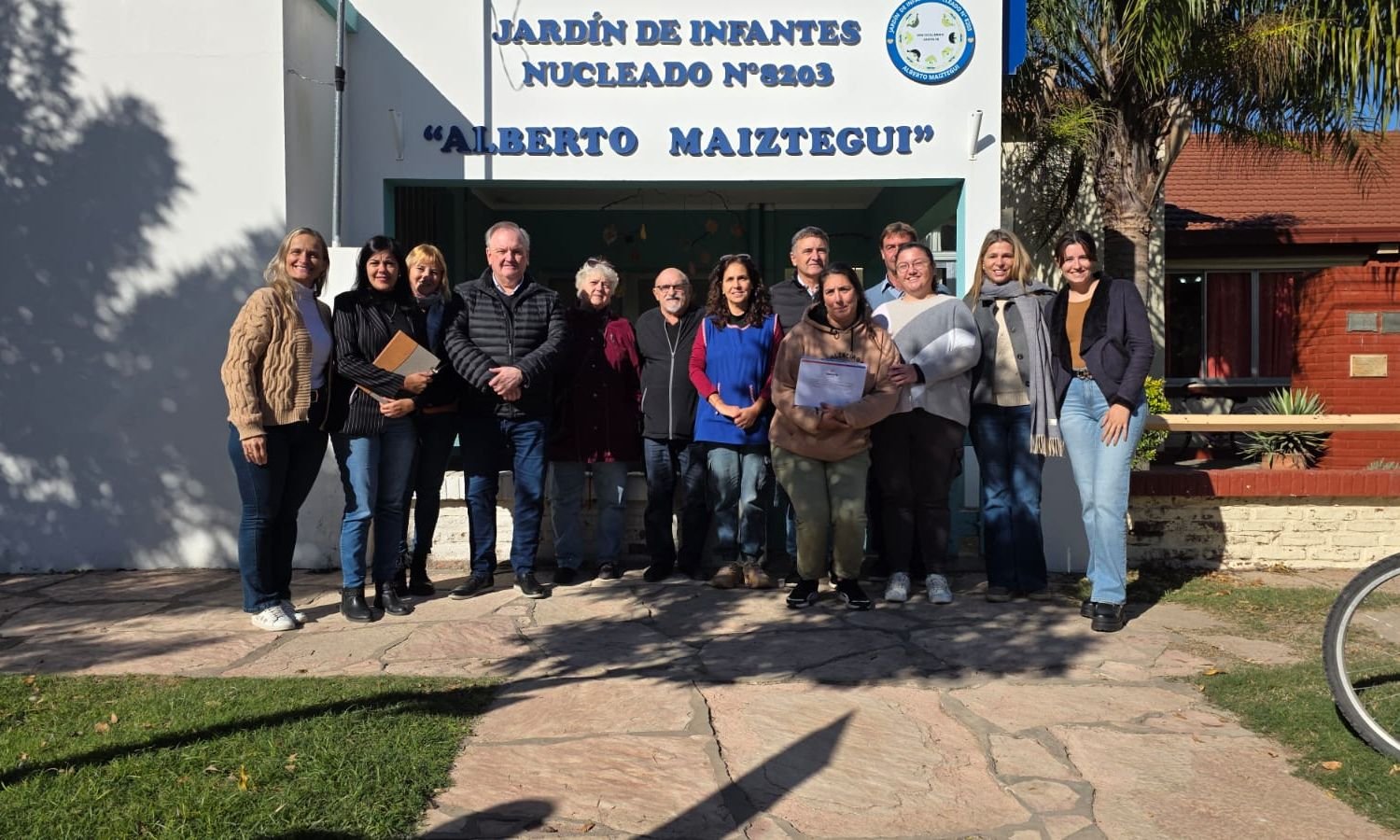 Senador Felipe Michlig y diputado Marcelo González entregando aportes FANI y PFI en instituciones de San Guillermo y Moisés Ville.